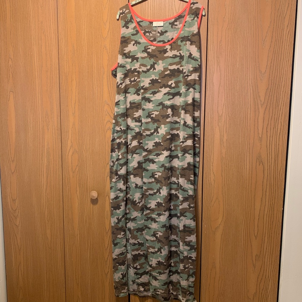 Bobbie Brooks Camo T-Shirt Midi Dress